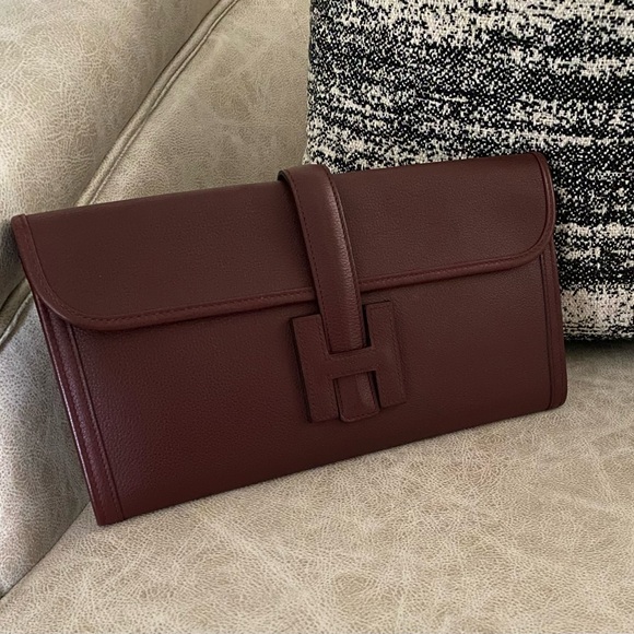 SOLD Hermes Jige Elan 29 Clutch in Bordeaux Evercolor with H Closure - Picture 1 of 16
